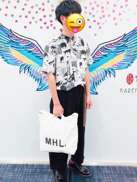「マーガレット・ハウエル(MARGARET HOWELL)」｜「アイテム（スラックス）」を使った、れんさん（メンズ・175cm）の春コーディネート