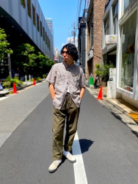 「AVIREX（アヴィレックス）のリラックス イージーパンツ/RELAX EASY PANTS/アヴィレックス/AVIREX（その他パンツ）」を使った、アライマンさん（メンズ・180cm）の春コーディネート