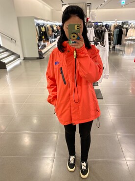 マウンテンパーカー オレンジ系 を使ったレディース人気ファッションコーディネート 地域 台湾 Wear