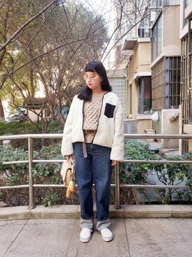 「UNIQLO（ユニクロ）のハイライズワイドストレートジーンズ（デニムパンツ）」を使った、evenさん（レディース・158cm）の冬コーディネート