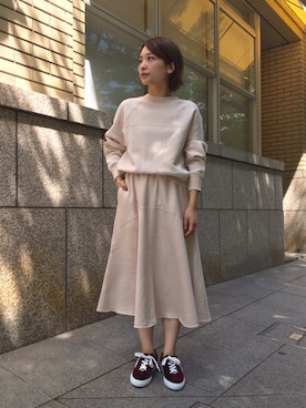 「スウェットトップス」｜「アイテム（スカート）」を使った、TANABEさん（レディース・156cm）の夏コーディネート