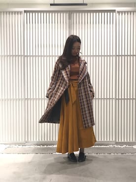 「アイテム（ローファー、グリーン系）」を使った、hitomi_utさん（レディース・156cm）の秋コーディネート