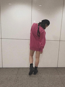 「スウェットワンピース」｜「アイテム（その他シューズ）」を使った、むらかみ ななせさん（レディース・165cm）の冬コーディネート