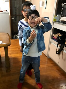 「GU（ジーユー）のアイテム（デニムパンツ、ブルー系）」を使った、ミニーさん（レディース）の冬コーディネート