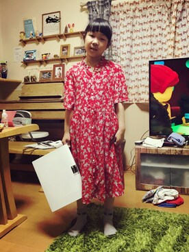 「GLOBAL WORK（グローバルワーク）の【キッズ】ガラガウンワンピース半袖/748975（ワンピース、レッド系）」を使った、ミニーさん（レディース）の春コーディネート