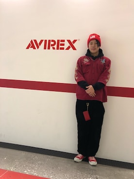 「red」｜「アイテム（ニットキャップ/ビーニー）」を使った、Seeyaさん（メンズ・173cm）の冬コーディネート