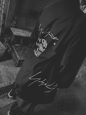 「Yohji Yamamoto（ヨウジヤマモト）のアイテム（トートバッグ）」を使った、014yumiさん（メンズ・170cm）の秋コーディネート