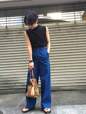 「Steven Alan」｜「アイテム（ビーチサンダル）」を使った、Miyu Iwasakiさん（レディース・160cm）の春コーディネート