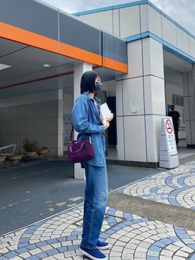 「LANCEL（ランセル）のアイテム（デニムパンツ）」を使った、ももらんぼさん（レディース・170cm）の秋コーディネート