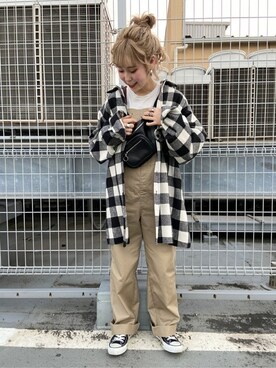 「チノ」｜「アイテム（オールインワン・サロペット）」を使った、WEGOさん（レディース・156cm）の冬コーディネート
