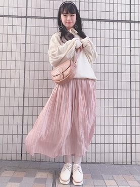 「バックロゴ」｜「アイテム（パーカー）」を使った、WEGOさん（レディース・158cm）の冬コーディネート