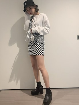 「バックロゴ」｜「アイテム（ローファー）」を使った、WEGOさん（レディース・166cm）の冬コーディネート