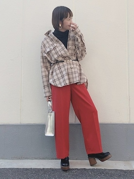 「センタープレスパンツ」｜「アイテム（ミリタリージャケット）」を使った、WEGOさん（レディース・160cm）の冬コーディネート