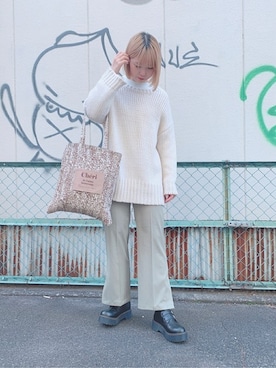 「センタープレスパンツ」｜「アイテム（その他シューズ）」を使った、WEGOさん（レディース・165cm）の冬コーディネート