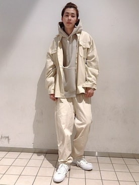 「BEN DAVIS（ベンデイビス）のアイテム（パーカー）」を使った、WEGOさん（メンズ・173cm）の春コーディネート