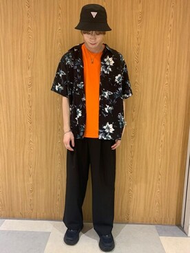 「Guess（ゲス）のアイテム（ハット）」を使った、WEGOさん（メンズ・178cm）の夏コーディネート