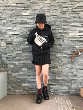 「アイテム（ボディバッグ/ウエストポーチ、シルバー系）」を使った、WEGOさん（レディース・157cm）の夏コーディネート