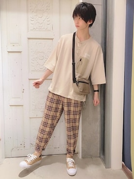 「CONVERSE（コンバース）のアイテム（バッグ）」を使った、WEGOさん（メンズ・172cm）の夏コーディネート