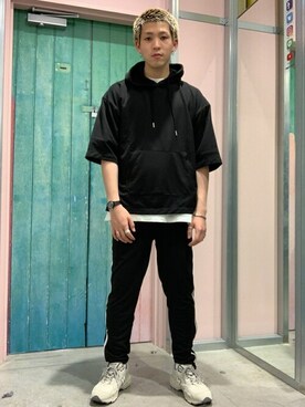 「WEGO（ウィゴー）のWEGO/ラインストレッチスキニーパンツ（スウェットパンツ）」を使った、WEGOさん（メンズ・178cm）の夏コーディネート