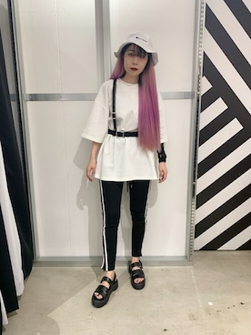 「WEGO（ウィゴー）のWEGO/ラインストレッチスキニーパンツ（スウェットパンツ）」を使った、WEGOさん（レディース・162cm）の夏コーディネート