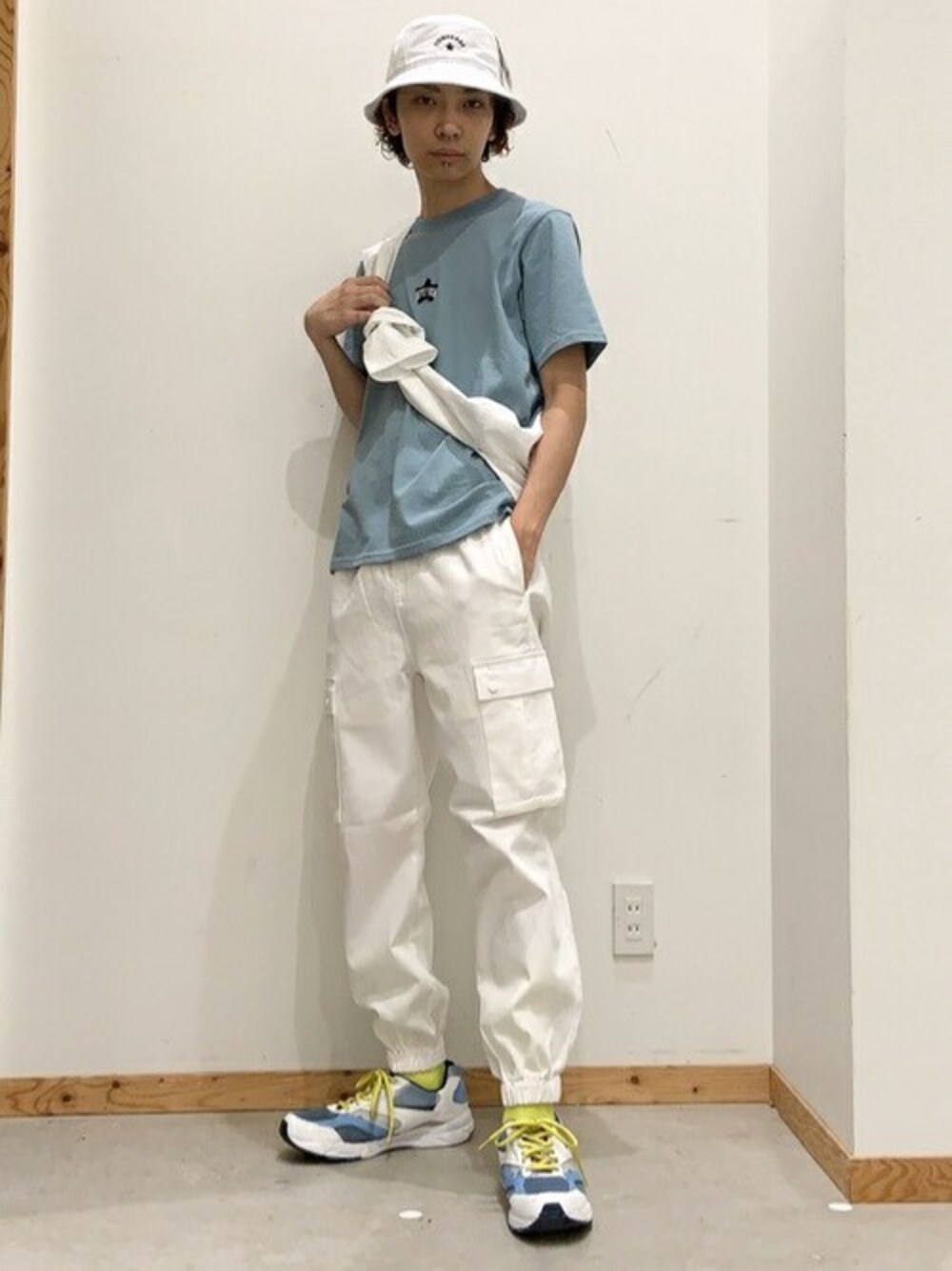 「WEGO、夏、Tシャツ、プチプラ、KANGOL、プチプラコーデ、夏コーデ、カジュアルコーデ、おしゃれさんと繋がりたい、いいね、save、フォローお願いします🤑」｜「CONVERSEの∴WEGO/CONVERSE 別注スター刺繍Tシャツ（Tシャツ/カットソー、グリーン系）」を使った、WEGOさん（レディース・181cm）の夏コーディネートの1枚目の写真