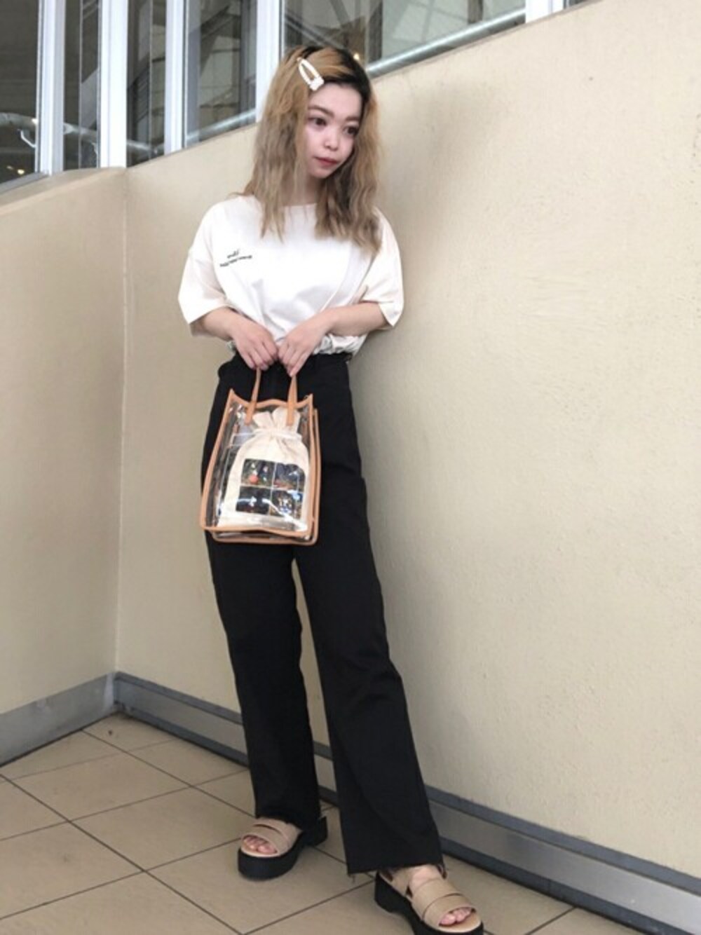 「WEGO、夏、Tシャツ、ディズニー、夏コーデ、おそろいコーデ、ディズニーコーデ、双子コーデ、おしゃれさんと繋がりたい、いいね、save、フォローお願いします🤑」｜「Disneyの∴WEGO/Disney 別注シーンバックプリントTシャツ（Tシャツ/カットソー、その他）」を使った、WEGOさん（レディース・150cm）の夏コーディネートの1枚目の写真