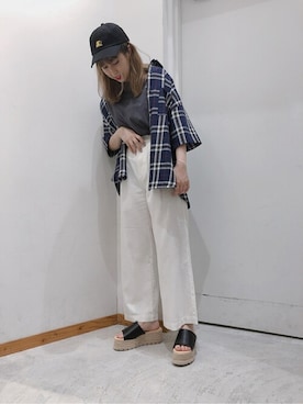 「バックロゴ」｜「アイテム（サンダル）」を使った、WEGOさん（レディース・166cm）の夏コーディネート