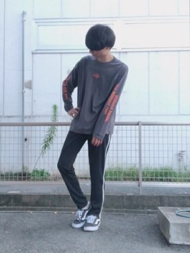 「WEGO（ウィゴー）のWEGO/ラインストレッチスキニーパンツ（スウェットパンツ）」を使った、WEGOさん（メンズ・172cm）の夏コーディネート