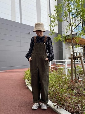 「シャーリング」｜「アイテム（オールインワン・サロペット）」を使った、WEGOさん（レディース・160cm）の秋コーディネート