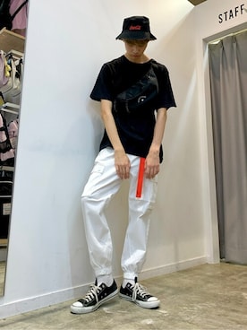 「CONVERSE（コンバース）のアイテム（バッグ）」を使った、WEGOさん（メンズ・180cm）の秋コーディネート