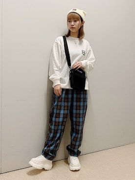 「BEN DAVIS（ベンデイビス）のアイテム（帽子）」を使った、WEGOさん（レディース・154cm）の秋コーディネート