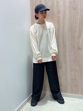 「センタープレスパンツ」｜「アイテム（キャップ）」を使った、WEGOさん（レディース・152cm）の秋コーディネート