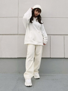 「ストレートパンツ」｜「アイテム（ニットキャップ/ビーニー）」を使った、WEGOさん（レディース・148cm）の冬コーディネート