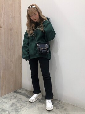 「WEGO（ウィゴー）のWEGO/ワイドカチューシャ（カチューシャ）」を使った、WEGOさん（レディース・154cm）の冬コーディネート