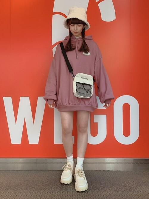 ♡しろにゃ♡　ふわコロエッグバッグ&ショルダー　4点セット & chouette】型押しモノグラム スクエアショルダーバッグ