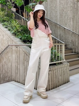 「白デニム」｜「アイテム（サロペット/オーバーオール）」を使った、WEGOさん（レディース・154cm）の春コーディネート
