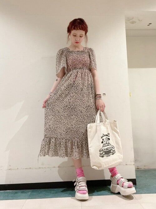 Wego Staffwegoさんのショルダーバッグを使ったコーディネート Zozotown