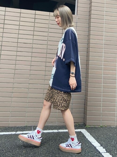 Wego Staffwegoさんのtシャツ カットソーを使ったコーディネート Zozotown