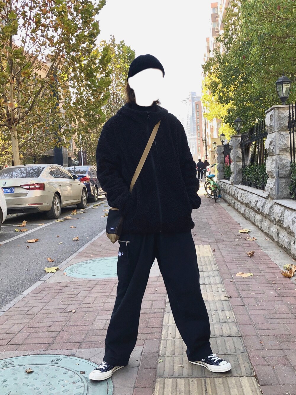 「UNIQLOのアイテム（スタジャン、ブラック系）」を使った、be1さん（レディース・167cm）の冬コーディネートの1枚目の写真