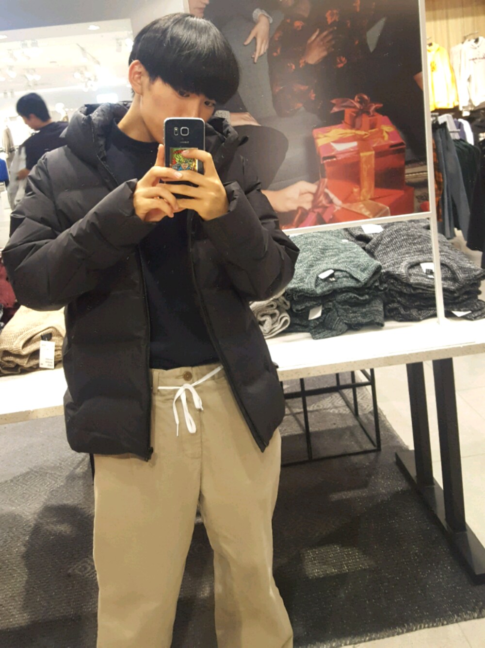 「靴紐のアイテム（ベルト、ホワイト系）」を使った、けぇさん（メンズ・174cm）の秋コーディネートの1枚目の写真