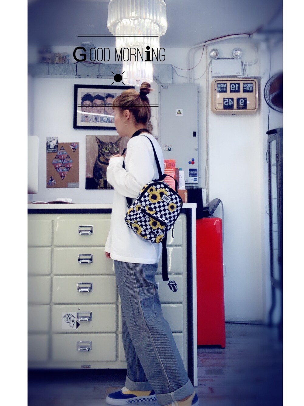 「秋のコーデ、大人カジュアル、ootd、秋冬コーデ、VANS、ues、IamI in fact…、WEGO、花柄スカート、hkgirl」｜「I am I in fact...のﾐｯｷｰﾏｳｽ           ﾌﾟﾘﾝﾄﾛﾝＴ（Tシャツ/カットソー、ホワイト系）」を使った、elppaKさん（レディース・161cm）の秋コーディネートの1枚目の写真
