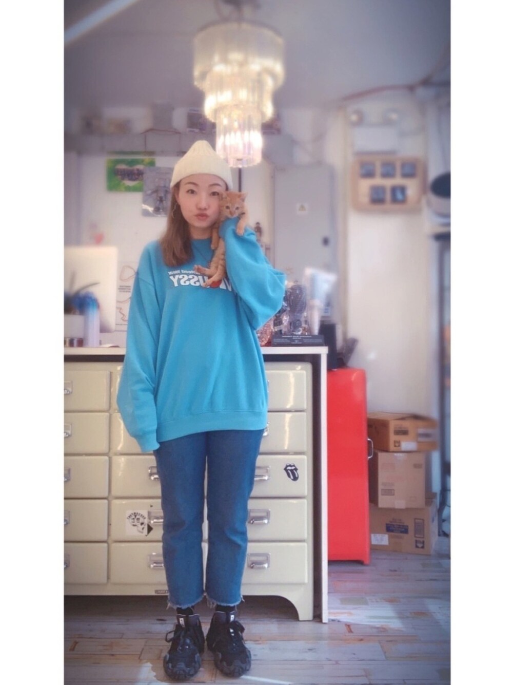 「ootd、moussy、球鞋、AcneStudios、ACNE、leuchtfeuer、街頭穿搭、休閒、牛仔褲、tgif」｜「MOUSSYのGOOD TASTE MOUSSY プルオーバー（Tシャツ/カットソー、ブルー系）」を使った、elppaKさん（レディース・161cm）の秋コーディネートの1枚目の写真