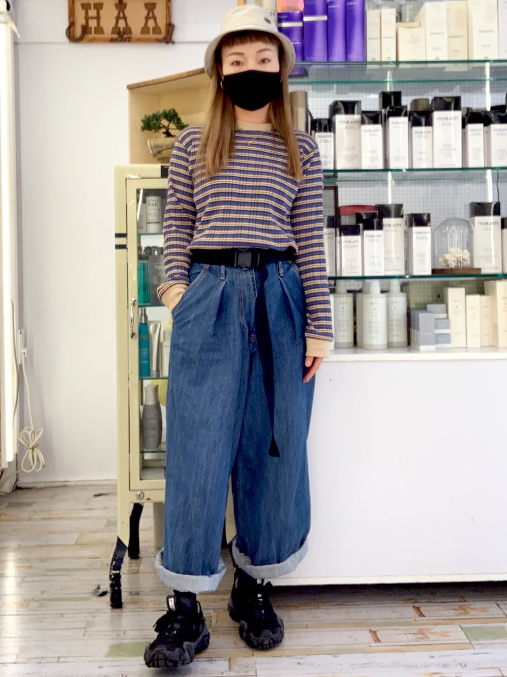 「RICK OWENS、Champion、niko and ...、x-girl、ACNE、ootd、街頭穿搭、球鞋、運動搭配、moussy」｜「rick Owens x championのアイテム（帽子、ベージュ系）」を使った、elppaKさん（レディース・161cm）の春コーディネートの1枚目の写真