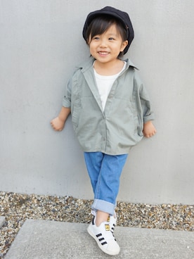 「アイテム（キャスケット）」を使った、アキラさん（キッズ・90cm）の春コーディネート