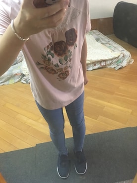 「雑のアイテム（シャツ/ブラウス、ピンク系）」を使った、ニャンさん（レディース・155cm）の秋コーディネート