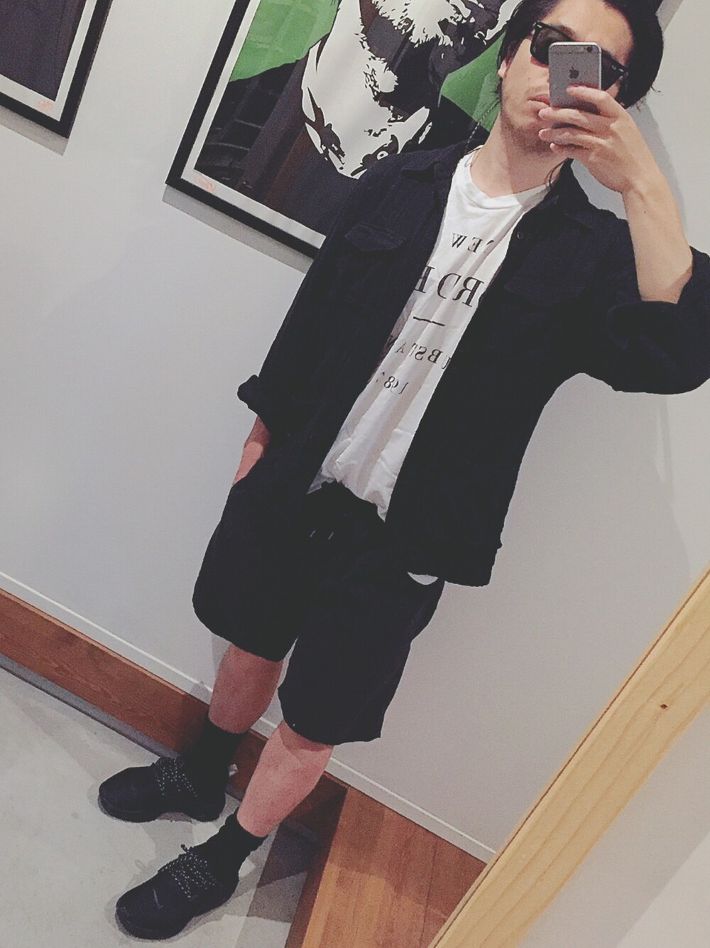 「オーバーサイズ、Tシャツ、黒、大人カジュアル、シンプル」｜「NIKEのアイテム（スニーカー、ブラック系）」を使った、toc1981さん（メンズ・173cm）の夏コーディネートの1枚目の写真