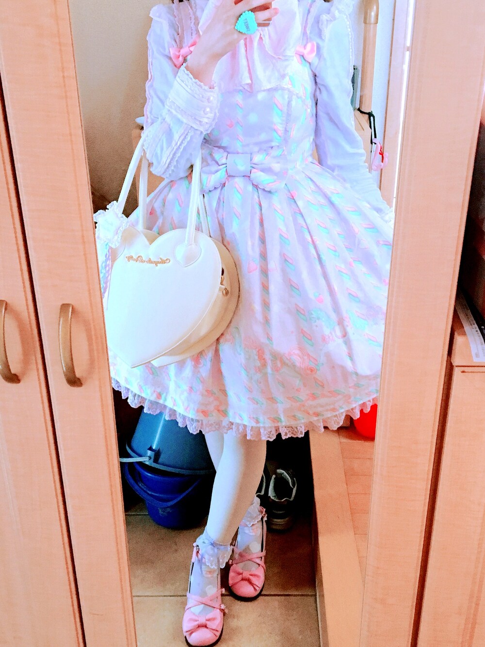 「休日スタイル、今日のコーデ、angelicpretty、lolita、ライラック」｜「Angelic Prettyのアイテム（ジャンパースカート、パープル系）」を使った、Rinoさん（レディース・164cm）の春コーディネートの1枚目の写真