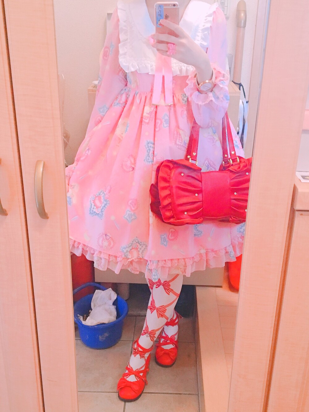「休日コーデ、雨の日コーデ、ロリータ、Angelic Pretty」｜「Angelic Prettyのアイテム（ワンピース、ピンク系）」を使った、Rinoさん（レディース・164cm）の夏コーディネートの1枚目の写真