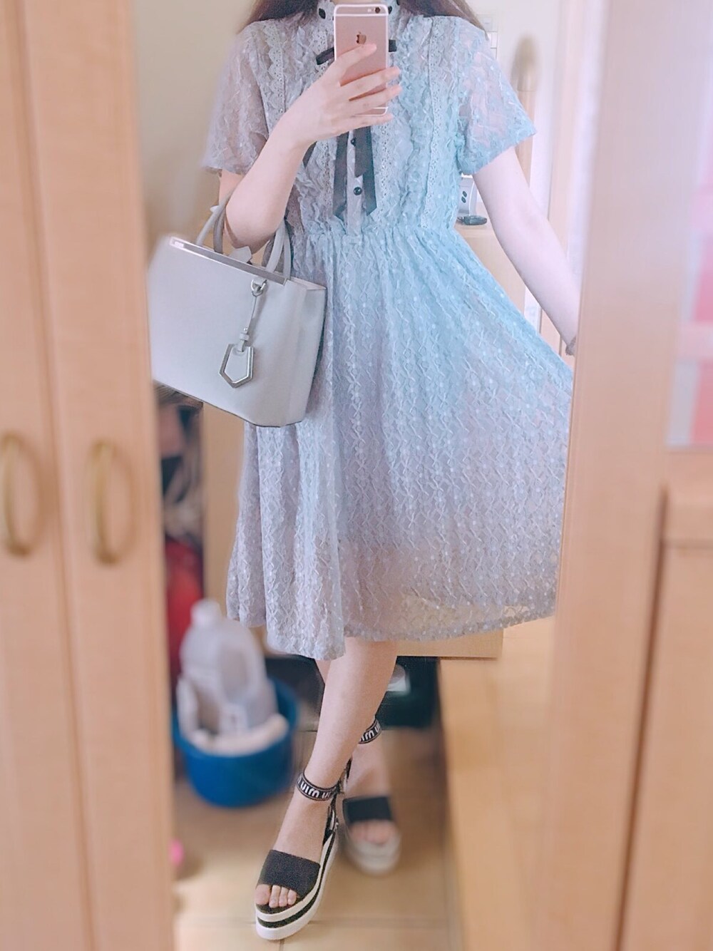 「夏、およばれ、MIUMIU、FENDI」｜「ラズミルのアイテム（ワンピース、ブルー系）」を使った、Rinoさん（レディース・164cm）の夏コーディネートの1枚目の写真