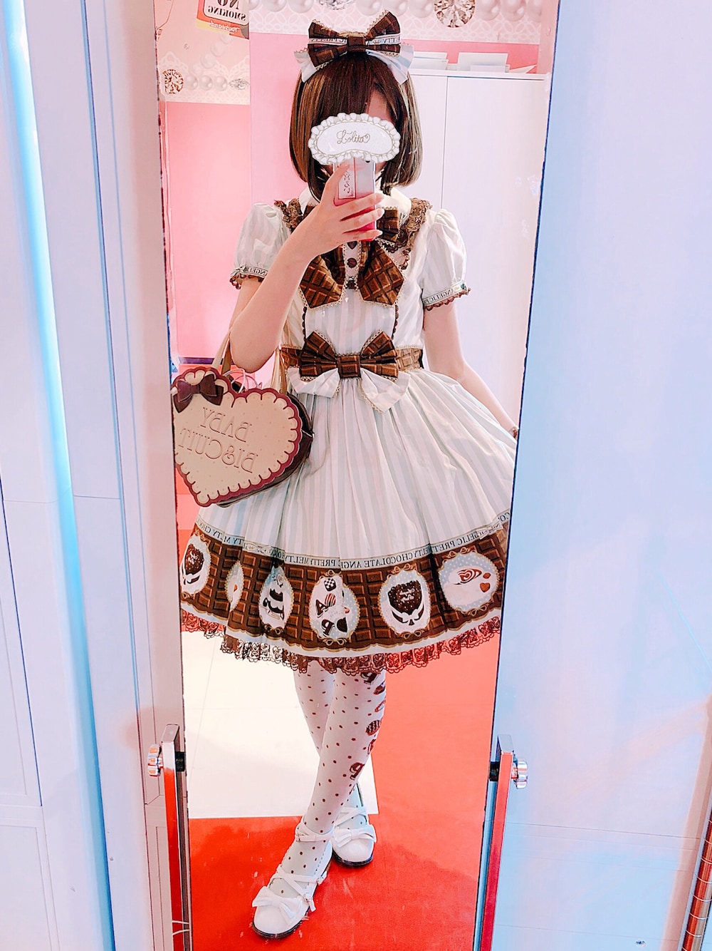 「秋のブラウンスタイル、秋のコーデ、ラブアンドピース2018、ロリータ、angelicpretty、チョコレート」｜「Angelic Prettyのアイテム（ワンピース、グリーン系）」を使った、Rinoさん（レディース・164cm）の秋コーディネートの1枚目の写真
